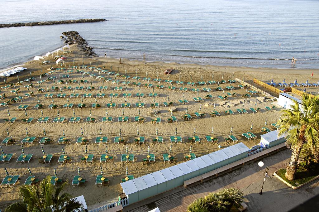 Appartamento I Freschi San Bartolomeo Al Mare Esterno foto